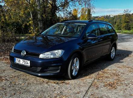 Volkswagen - Golf
