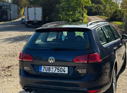 Volkswagen - Golf