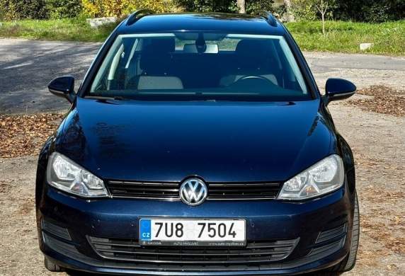 Volkswagen - Golf