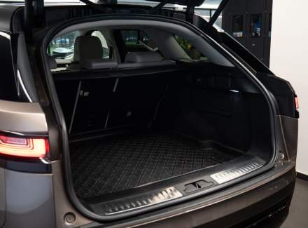 Land Rover - Range Rover Velar