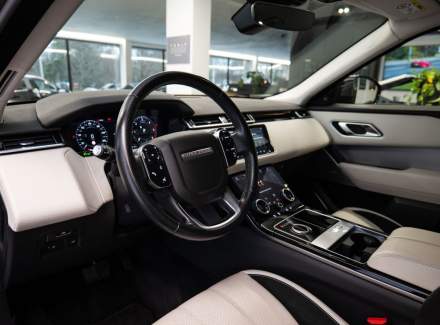 Land Rover - Range Rover Velar
