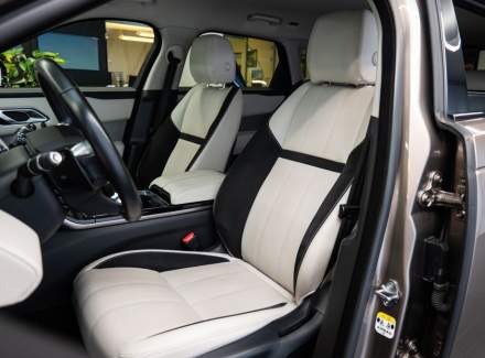 Land Rover - Range Rover Velar