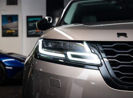 Land Rover - Range Rover Velar