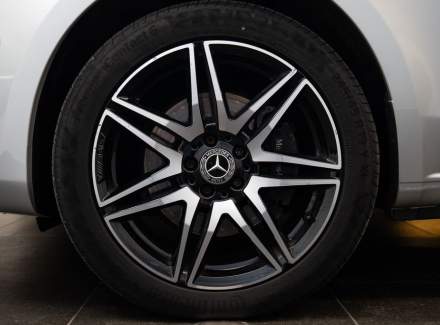 Mercedes-Benz - V-class