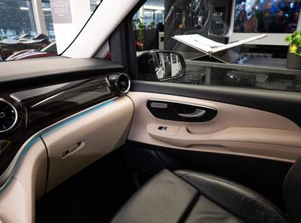 Mercedes-Benz - V-class