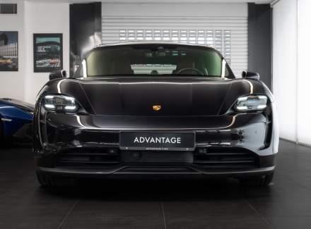 Porsche - Taycan