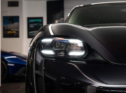 Porsche - Taycan