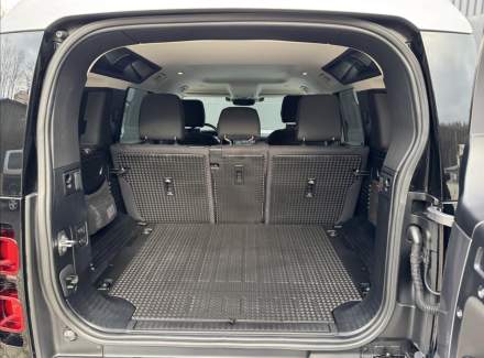 Land Rover - Defender