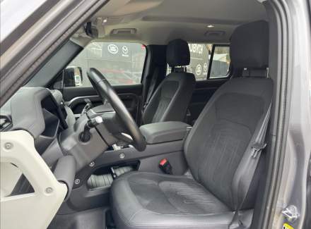 Land Rover - Defender