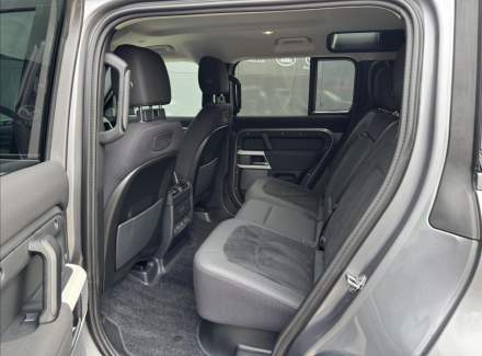 Land Rover - Defender