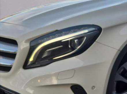 Mercedes-Benz - GLA