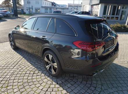 Mercedes-Benz - C-class