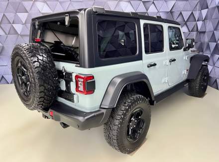 Jeep - Wrangler
