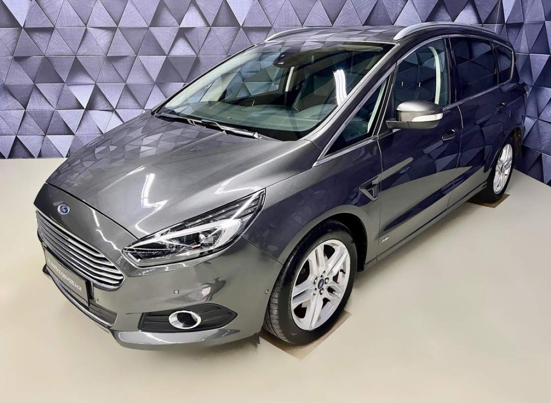Ford - S-MAX
