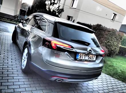 Opel - Insignia