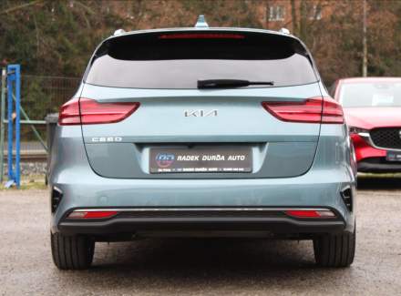 Kia - Cee'd