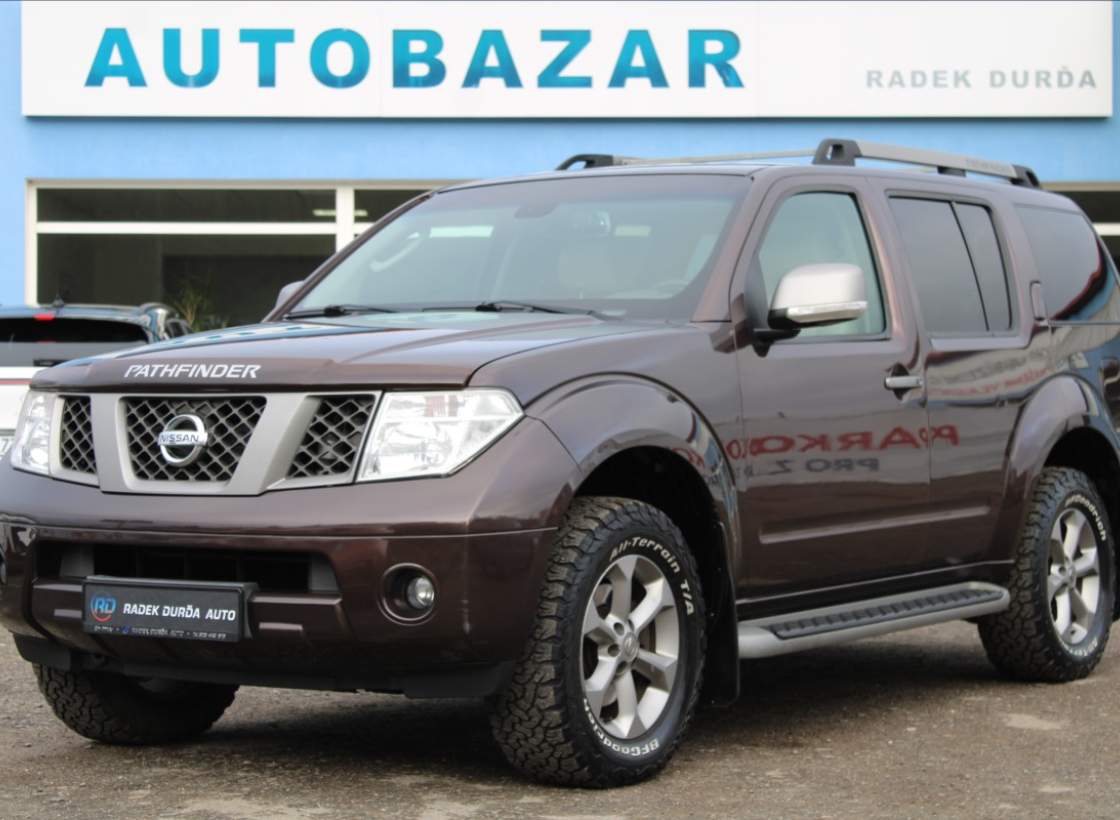 Nissan - Pathfinder
