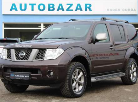 Nissan - Pathfinder