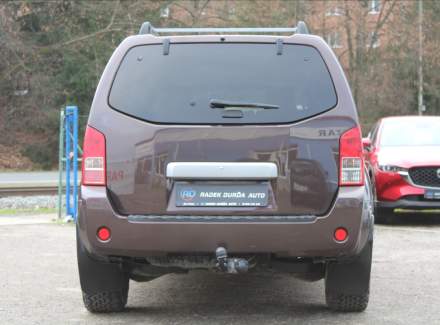 Nissan - Pathfinder