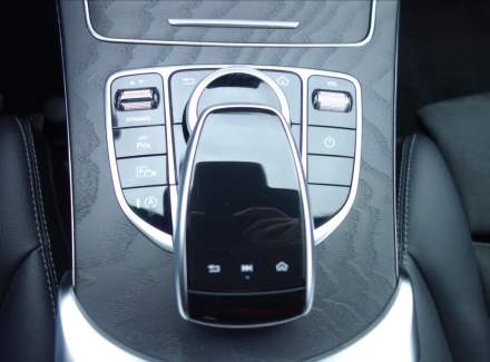 Mercedes-Benz - C-class