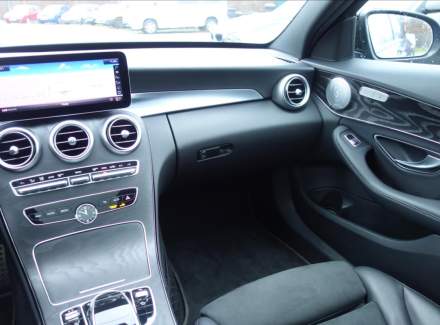 Mercedes-Benz - C-class