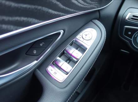 Mercedes-Benz - C-class