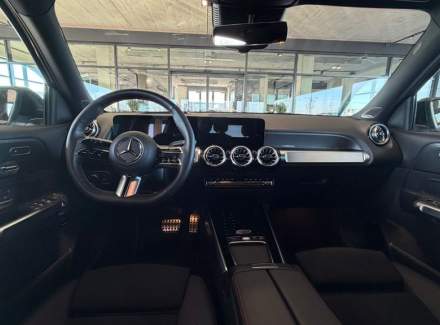 Mercedes-Benz - GLB