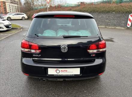 Volkswagen - Golf