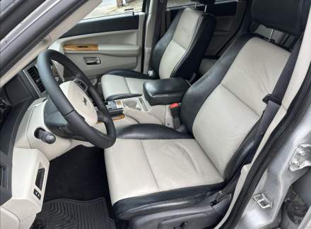 Jeep - Grand Cherokee