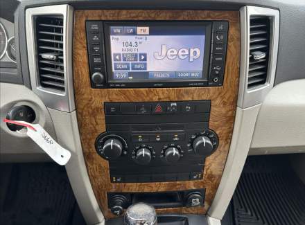 Jeep - Grand Cherokee