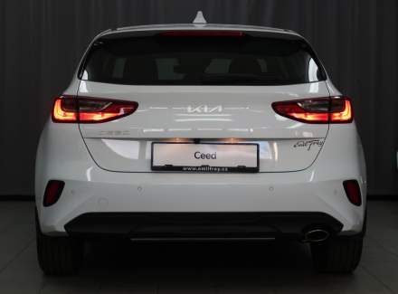Kia - Cee'd