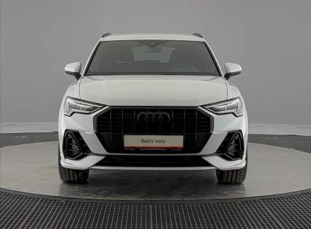 Audi - Q3