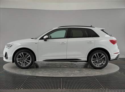 Audi - Q3