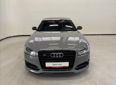Audi - S8