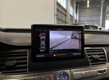 Audi - S8