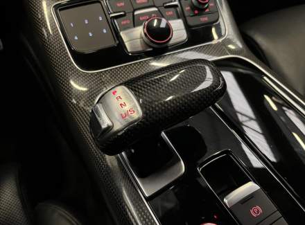 Audi - S8
