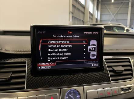 Audi - S8