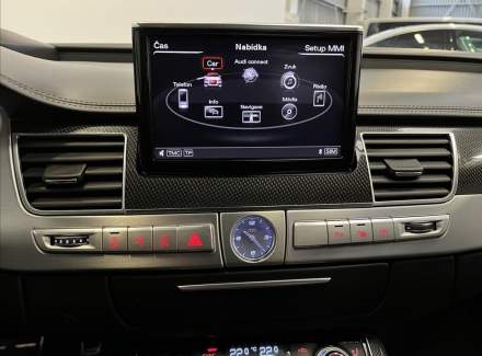 Audi - S8