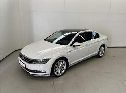 Volkswagen - Passat