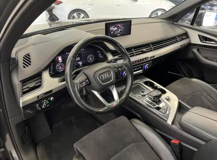 Audi - Q7