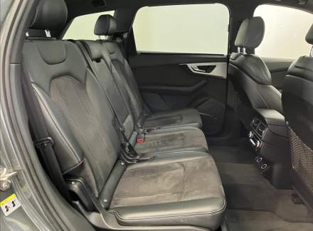 Audi - Q7