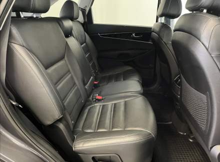 Kia - Sorento