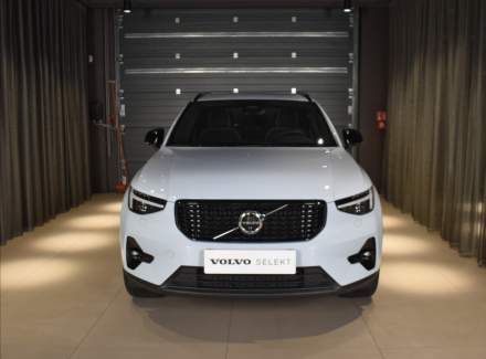 Volvo - XC40