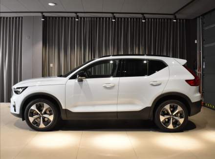 Volvo - XC40