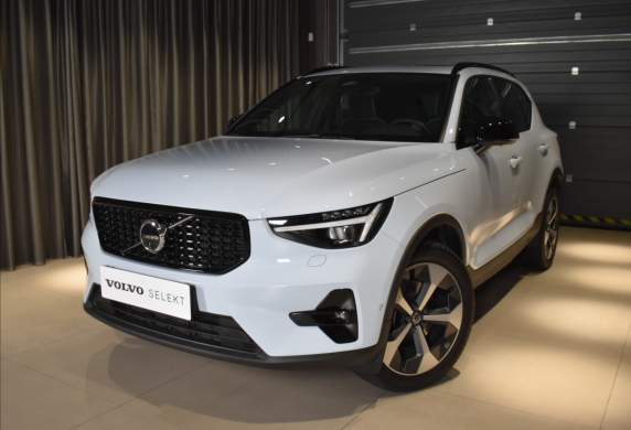 Volvo - XC40