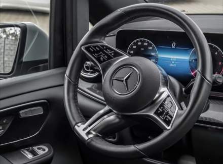 Mercedes-Benz - V-class