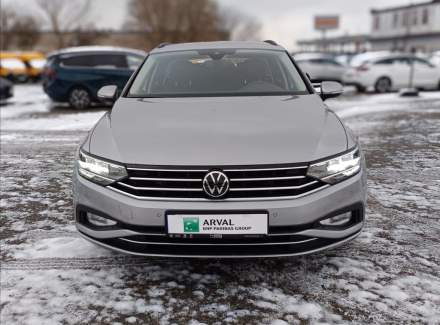 Volkswagen - Passat
