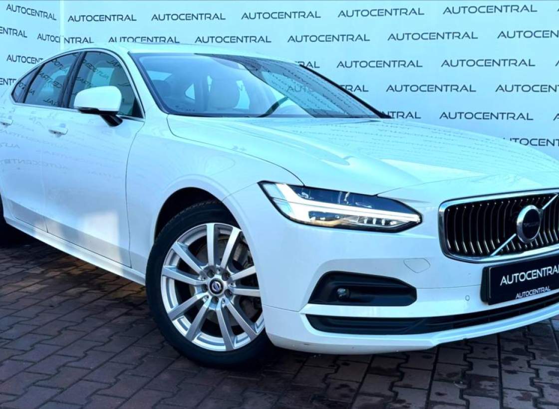 Volvo - S90