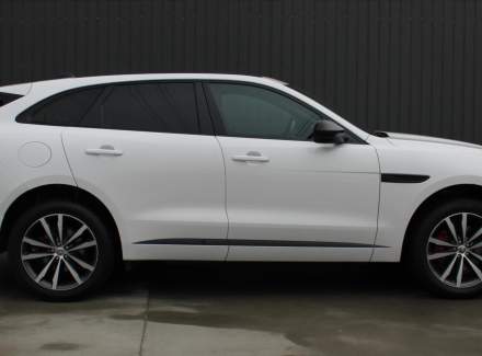 Jaguar - F-Pace