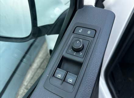 Volkswagen - Caravelle